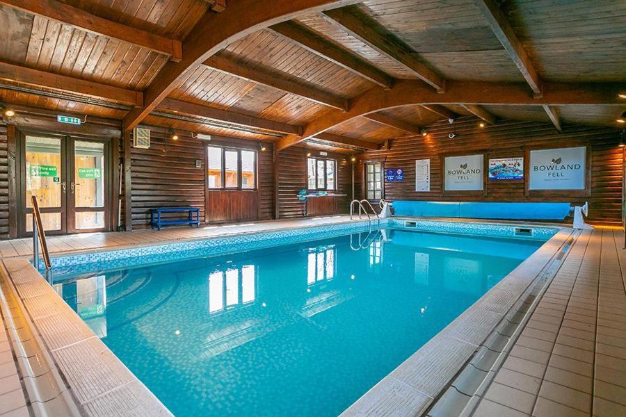 Готель Ascot Tosside Екстер'єр фото